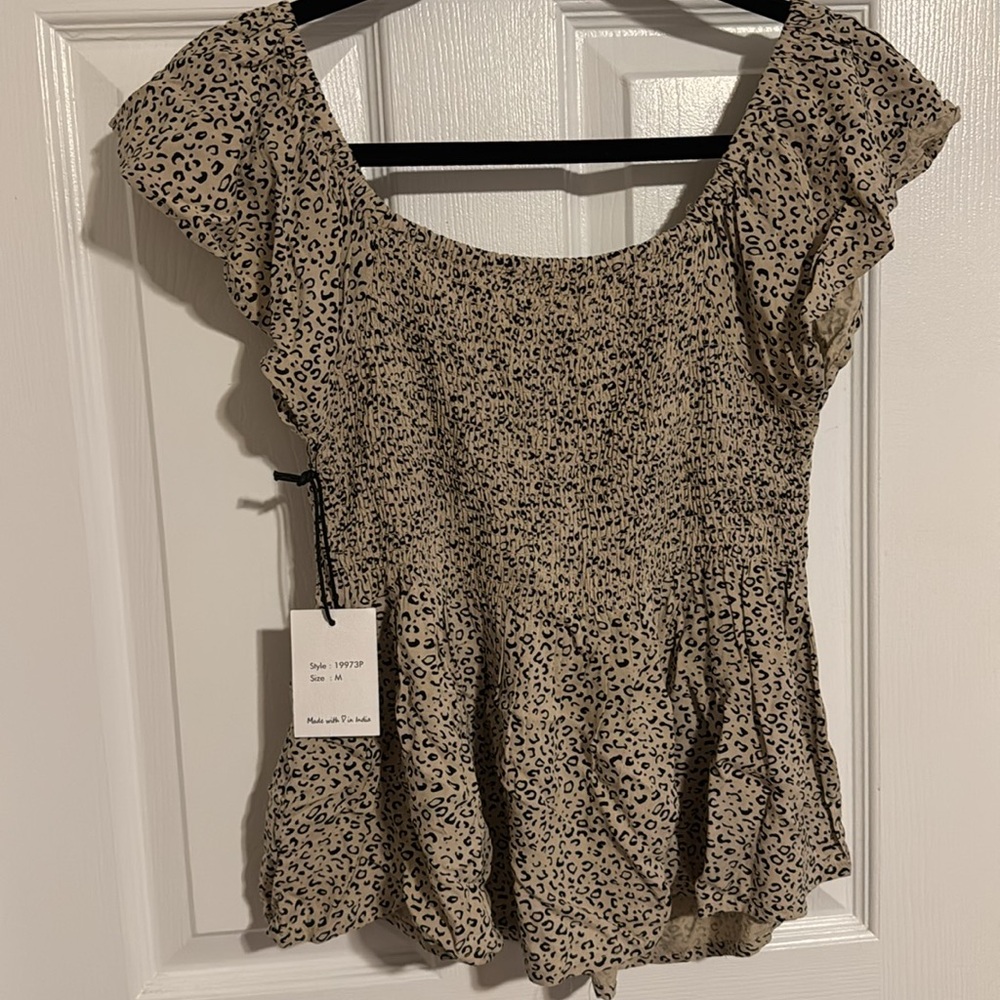 Leopard Print Top - Picture 3 of 5
